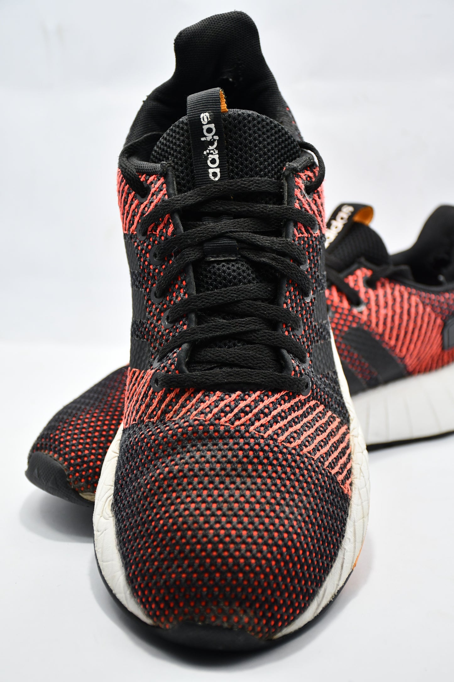 Adidas Questar BYD Solar